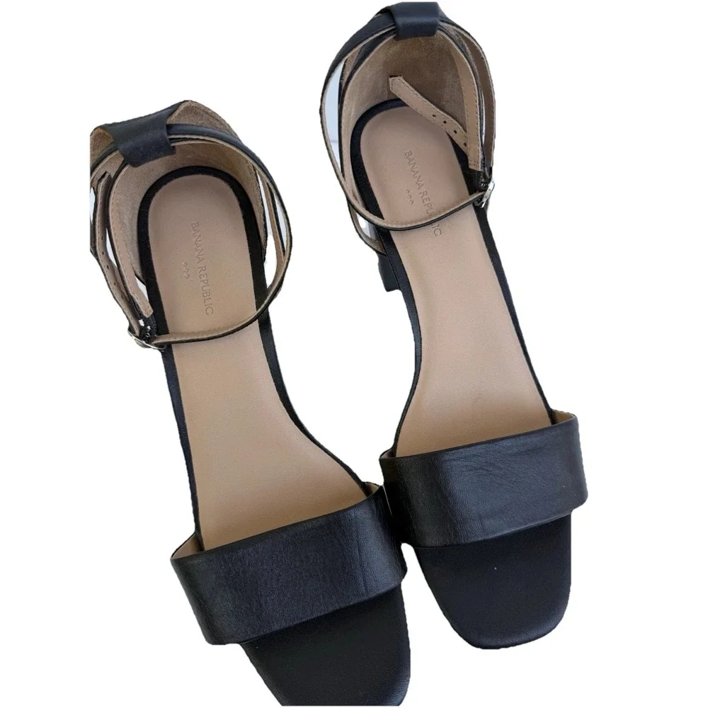 Banana Republic Black Platform Block Heel Ankle Strap Sandals Womens 10
